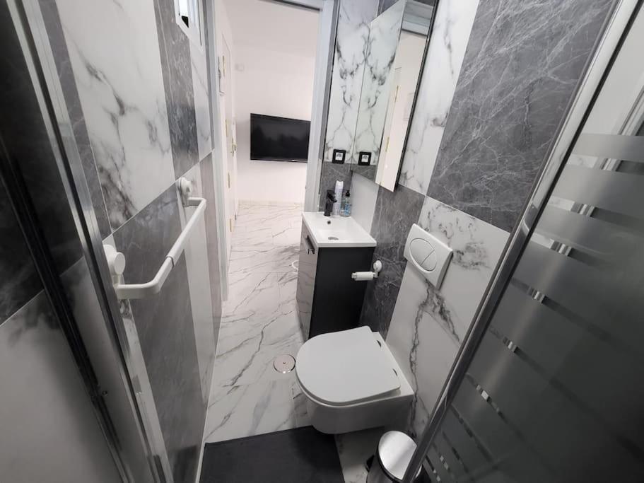 Las Canteras New 2 Bedrooms Flat At The Beach Parking Optional Las Palmas de Gran Canaria Extérieur photo