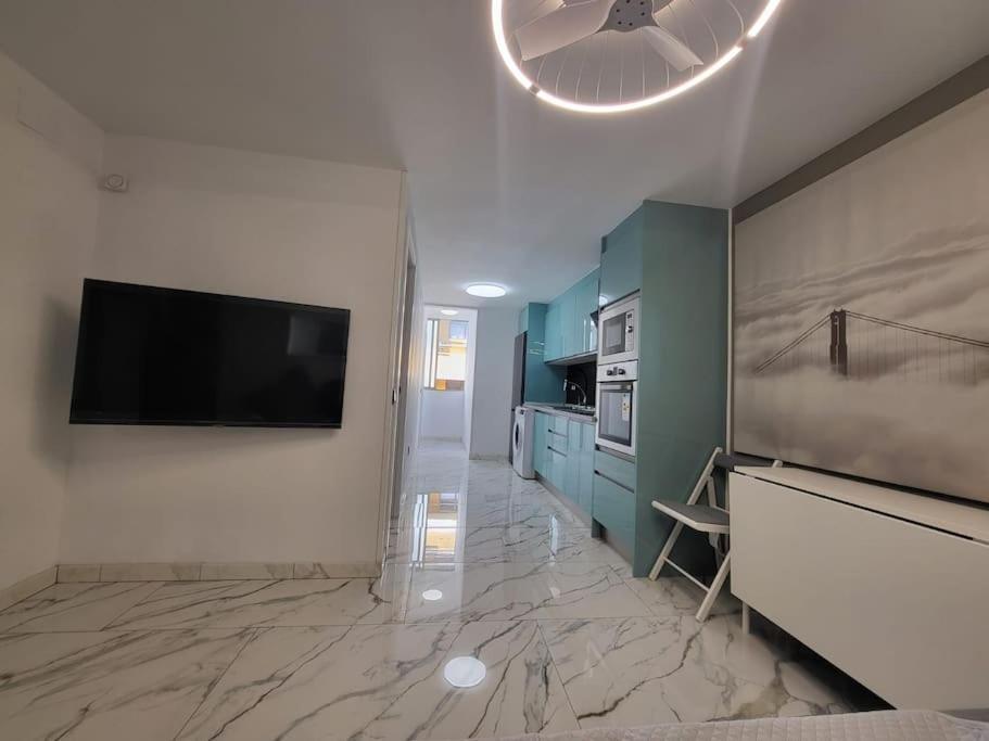 Las Canteras New 2 Bedrooms Flat At The Beach Parking Optional Las Palmas de Gran Canaria Extérieur photo