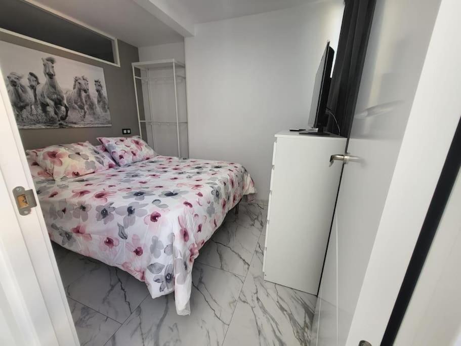 Las Canteras New 2 Bedrooms Flat At The Beach Parking Optional Las Palmas de Gran Canaria Extérieur photo